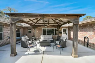 1307 Blue Willow Dr, Houston, TX 77042 - Photo 18