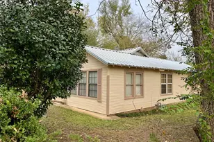 206 S Cottonwood St, Crockett, TX 75835 - Photo 8