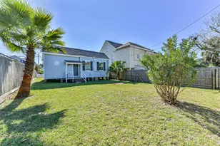 3210 Ursuline St, Galveston, TX 77550 - Photo 22