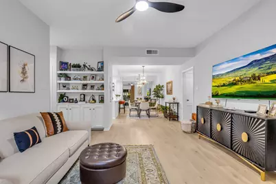 11711 Memorial Drive #271, Houston, TX 77024 - Photo 8