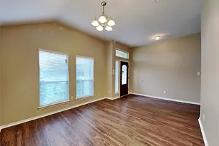 1835 Manor Dr, Baytown, TX 77521 - Photo 4