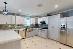 502 Moody Ave, League City, TX 77573 - Photo 4