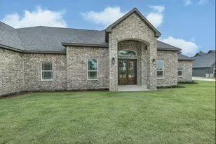 6526 Treme Bayou Dr, Baytown, TX 77523 - Photo 1