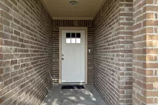 2709 Marlin Dr, Texas City, TX 77591 - Photo 2