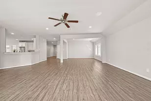 2212 Hay Field Ct, Conroe, TX 77384 - Photo 6