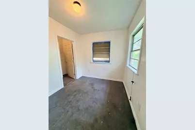 217 S 17th Street, West Columbia, TX 77486 - Photo 10