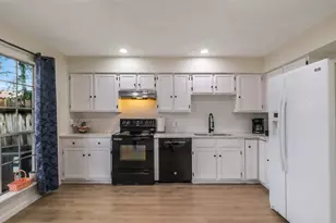 19414 Lazy Valley Dr, Katy, TX 77449 - Photo 8
