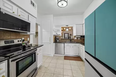 848 Augusta Drive #848, Houston, TX 77057 - Photo 12
