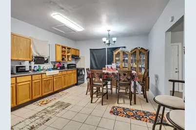 4323 Avenue R 1/2, Galveston, TX 77550 - Photo 8