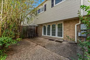 13346 Trail Hollow Dr, Houston, TX 77079 - Photo 28