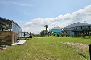 915 W Verdia Dr, Port Bolivar, TX 77650 - Photo 1