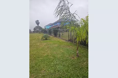 915 W Verdia Drive, Port Bolivar, TX 77650 - Photo 8