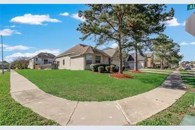 226 Elana Lane, Stafford, TX 77477 - Photo 4