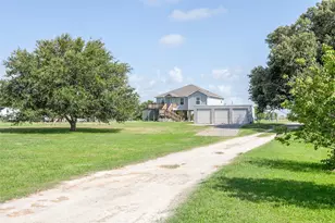 10513 Gulfway Dr S, Port Arthur, TX 77655 - Photo 20
