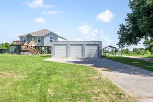 10513 Gulfway Dr S, Port Arthur, TX 77655 - Photo 22