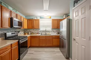 10513 Gulfway Dr S, Port Arthur, TX 77655 - Photo 6