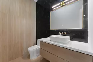 8102 Montridge Dr, Houston, TX 77055 - Photo 22