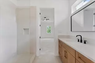 8102 Montridge Dr, Houston, TX 77055 - Photo 34