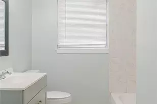 9015 Vinearbor St, Houston, TX 77033 - Photo 14