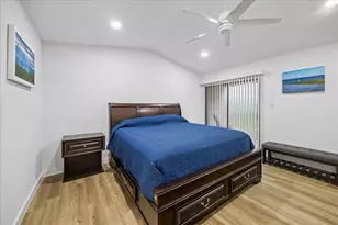 7350 Kirby Dr, Houston, TX 77030 - Photo 20