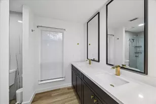 7350 Kirby Dr, Houston, TX 77030 - Photo 24