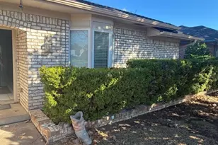 10219 Echo Ridge Ct, Dallas, TX 75243 - Photo 4