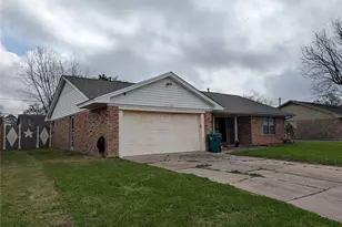 1605 Ruella Ln, Pasadena, TX 77502 - Photo 2