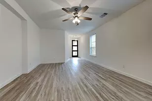 432 Flowering Lotus Ct, Conroe, TX 77318 - Photo 6