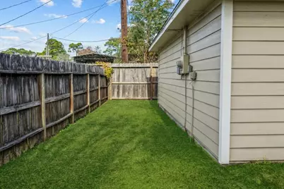 7111 Tonkawa Street, Baytown, TX 77521 - Photo 22