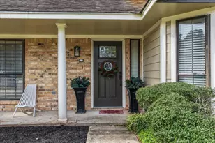 7111 Tonkawa St, Baytown, TX 77521 - Photo 2
