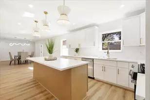 9603 Emnora Ln, Houston, TX 77080 - Photo 8