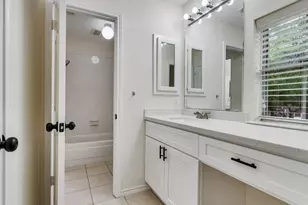 4510 Chestnut Meadow Dr, Sugar Land, TX 77479 - Photo 32