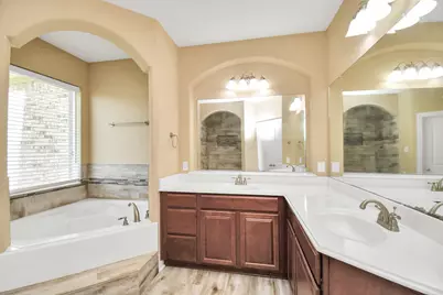 9511 Emerald Lakes Drive, Rosharon, TX 77583 - Photo 18