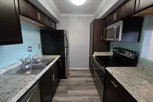 1860 White Oak Dr, Houston, TX 77009 - Photo 6