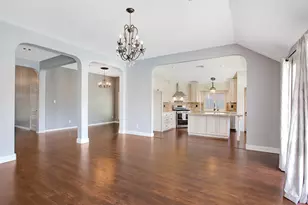 3628 Sunset Meadows Dr, Pearland, TX 77581 - Photo 8
