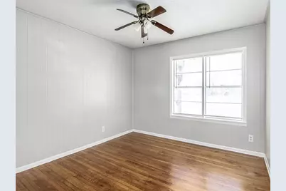 2215 Silverbonnet Street, Houston, TX 77055 - Photo 10