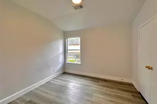 8202 Radial Ct, Rosharon, TX 77583 - Photo 18