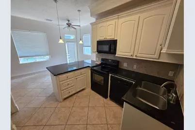 16020 Fountainview Drive #12, Montgomery, TX 77356 - Photo 4