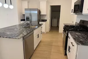 407 Robin St, Angleton, TX 77515 - Photo 40