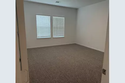 407 Robin Street, Angleton, TX 77515 - Photo 32