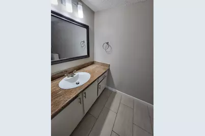2818 S Bartell Drive #312, Houston, TX 77054 - Photo 18