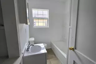 1003 Merchant St, El Campo, TX 77437 - Photo 10