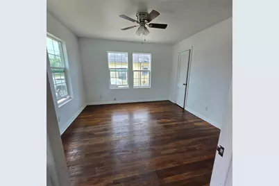 1003 Merchant Street, El Campo, TX 77437 - Photo 6