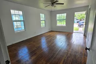 1003 Merchant St, El Campo, TX 77437 - Photo 8