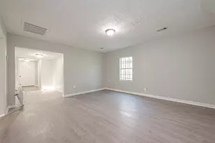 8304 Darien St, Houston, TX 77028 - Photo 2