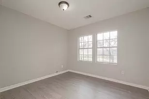 8304 Darien St, Houston, TX 77028 - Photo 8