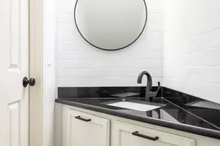 14600 Fonmeadow Dr, Houston, TX 77035 - Photo 16