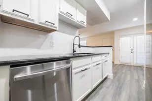 14600 Fonmeadow Dr, Houston, TX 77035 - Photo 12