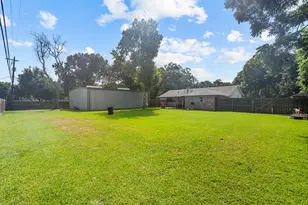 7010 Bluebird Ln, Alvin, TX 77511 - Photo 34