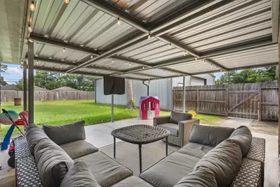7010 Bluebird Lane, Alvin, TX 77511 - Photo 30